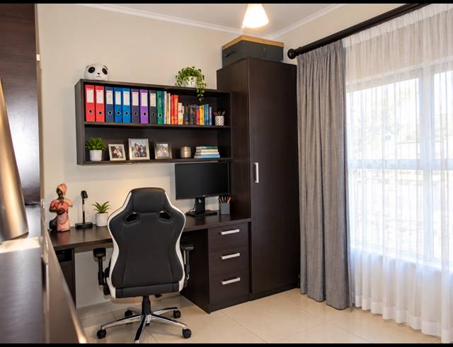 2 BEDROOM APARTMENT FOR SALE IN GREENSTONE HILL